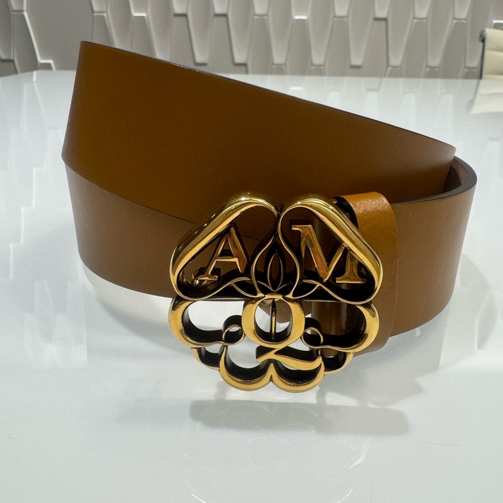 Alexander McQueen
Seal Logo Belt in Tan